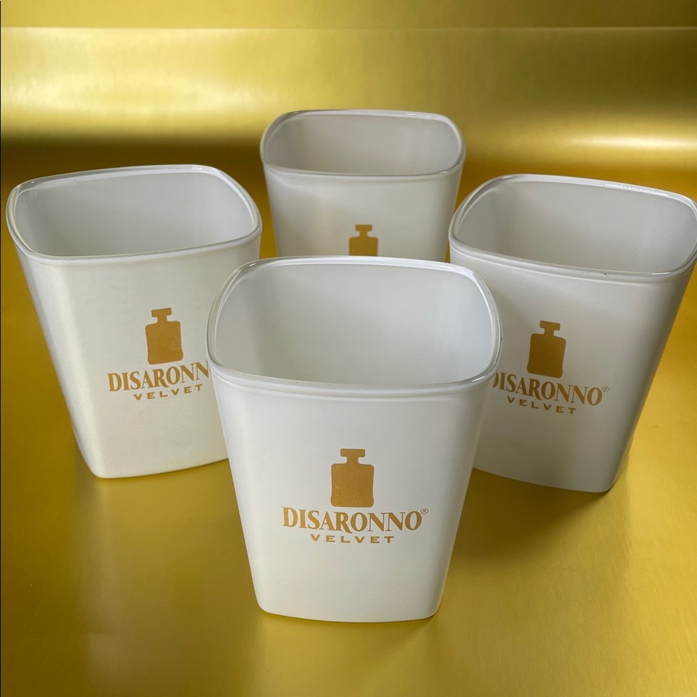 Set of 4 Disaronno Velvet promotional rocks glass